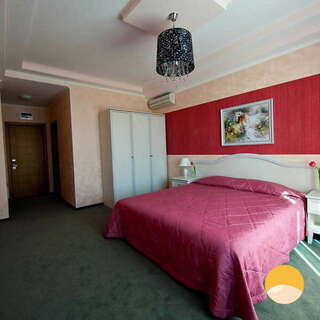 Гостиница Золотые Дюны Витязево Двухместный номер Улучшенный 1 или 2 отдельными кроватями для № 26 "Романтик"-1