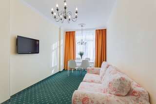 Гостиница Золотые Дюны Витязево Апартаменты с 1 спальней № 43 " Олива"-3