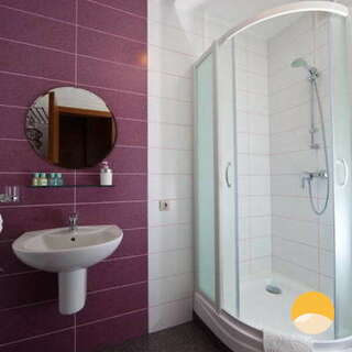 Гостиница Золотые Дюны Витязево Стандартный двухместный номер  с 1 кроватью  № 35 "Хай-Тек"-3