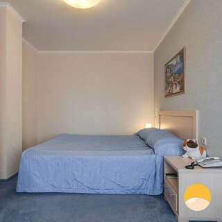 Гостиница Золотые Дюны Витязево Семейный номер-студио № 23 "Морской"-5