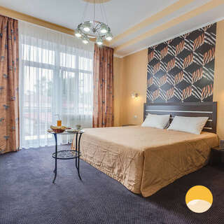 Гостиница Золотые Дюны Витязево Двухместный номер Улучшенный с 1 или 2 отдельными кроватями № 25 "Сафари"-1